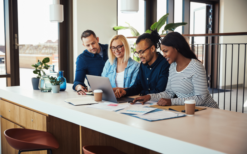 3 Top Reasons Why You Must Choose Collection Agency Instead of Debt Seller
